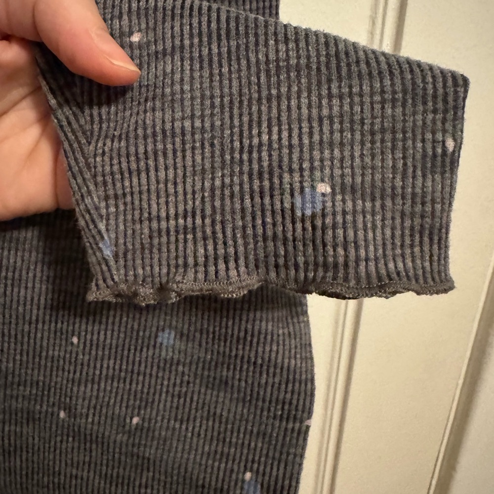 Soft Rib Gray Leggings - Picture 3 of 4